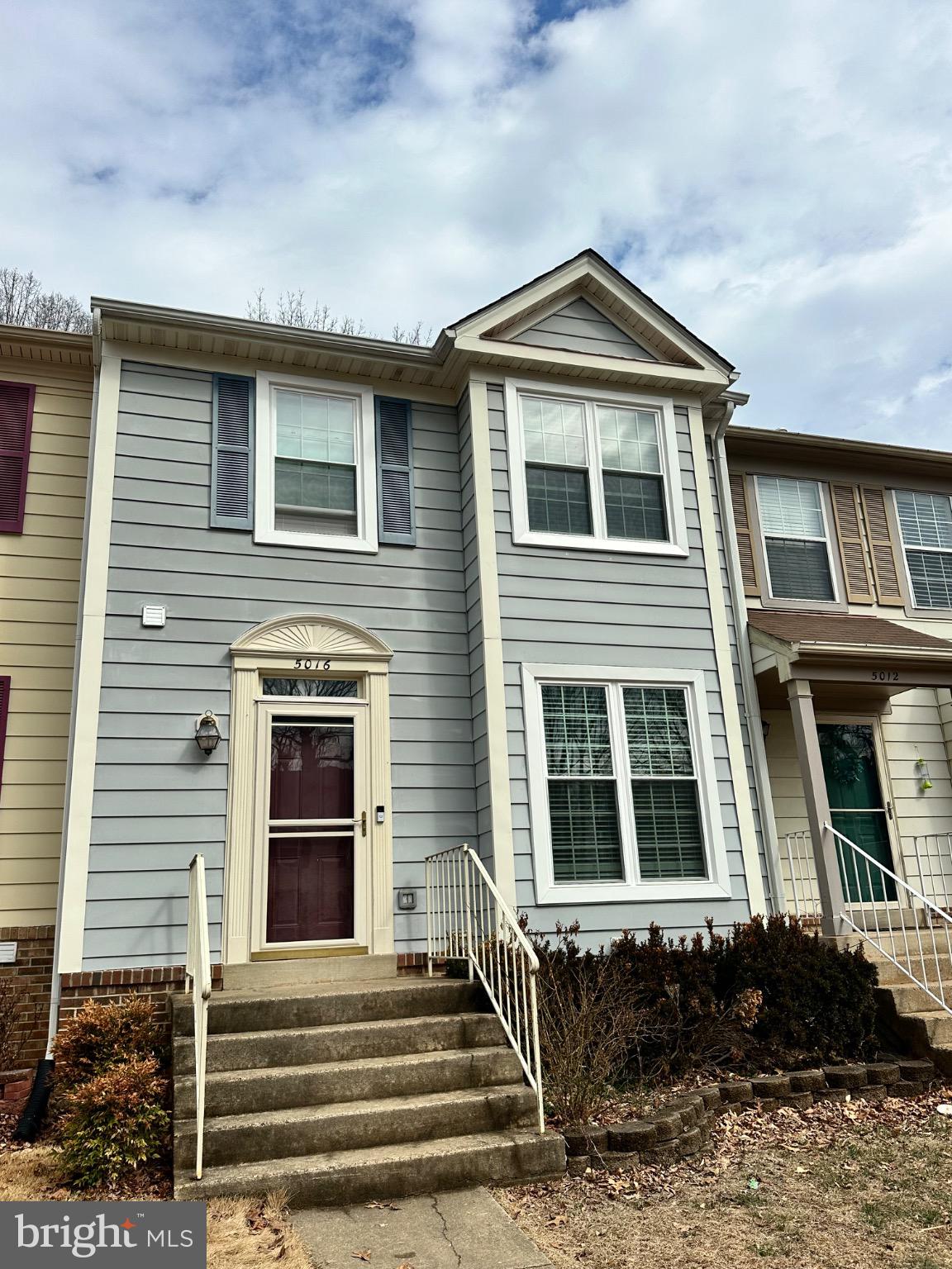 5016 LAMBSGATE LANE