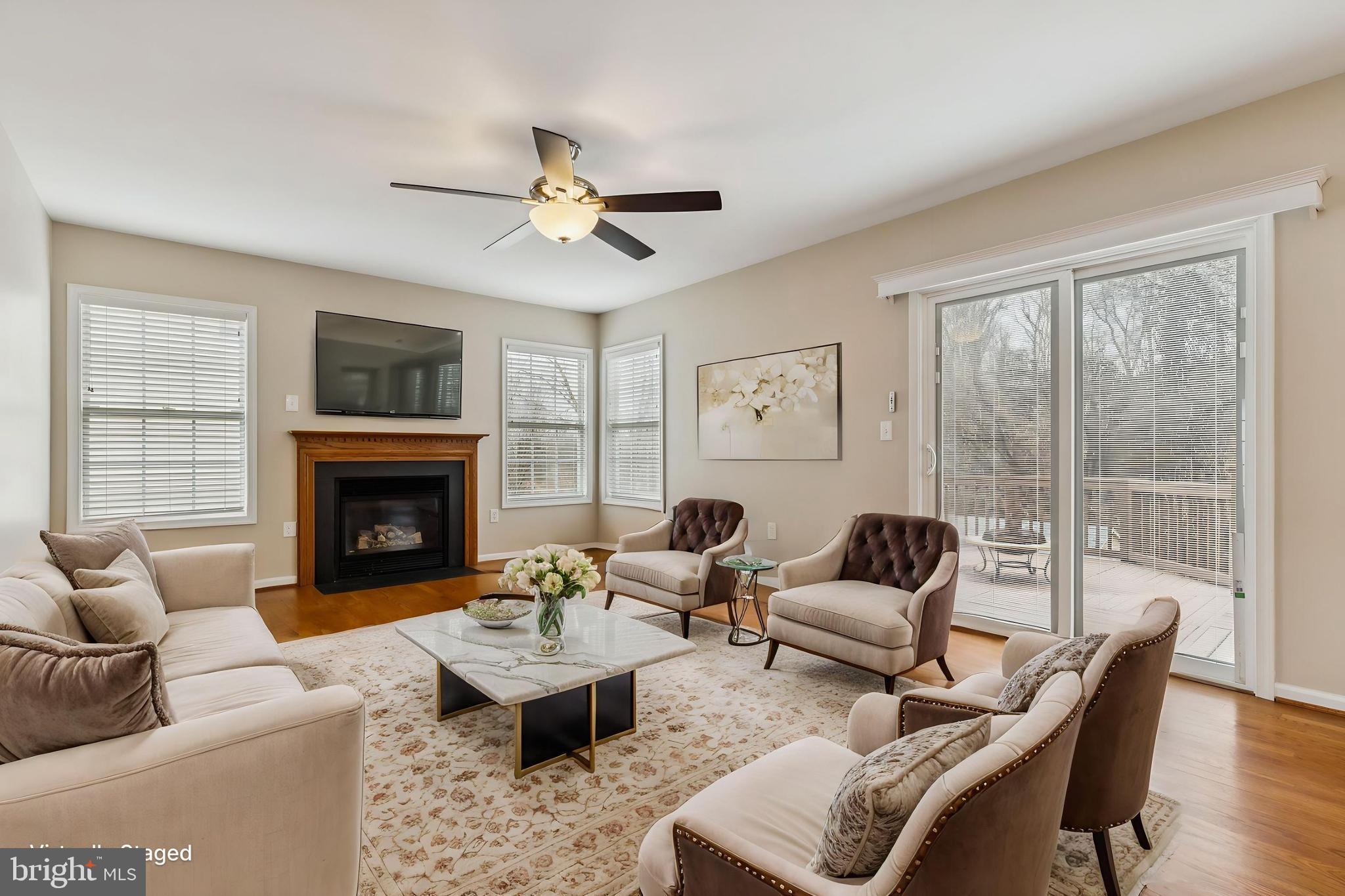 9320 CROSSED SABRES COURT