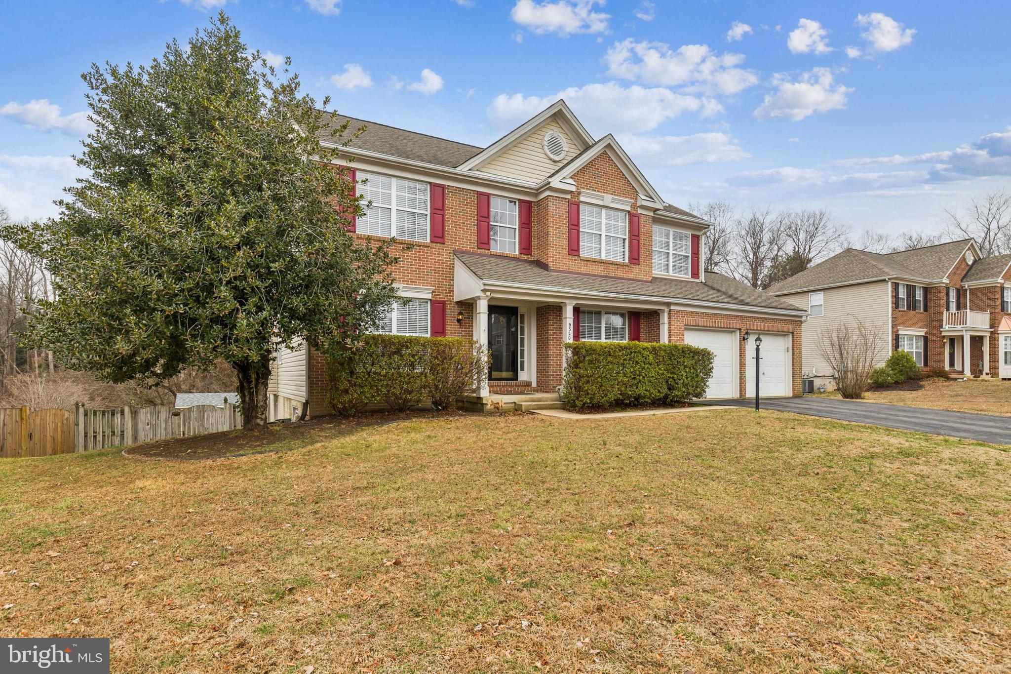 9320 CROSSED SABRES COURT