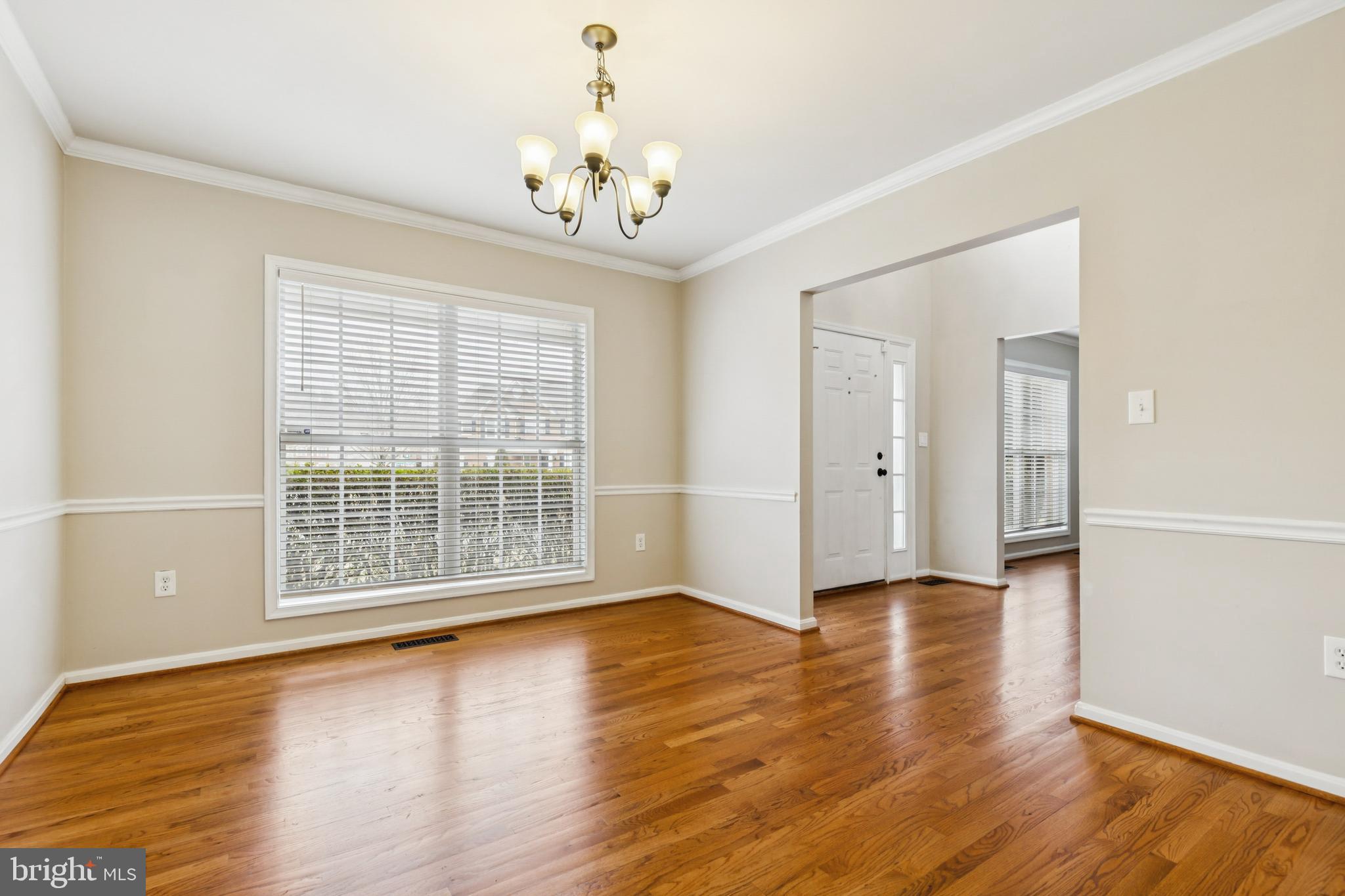 9320 CROSSED SABRES COURT