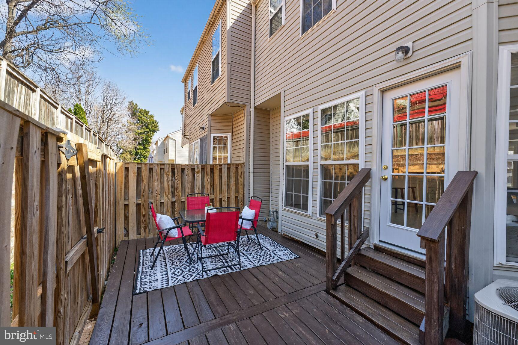 1252 CORBETT PLACE