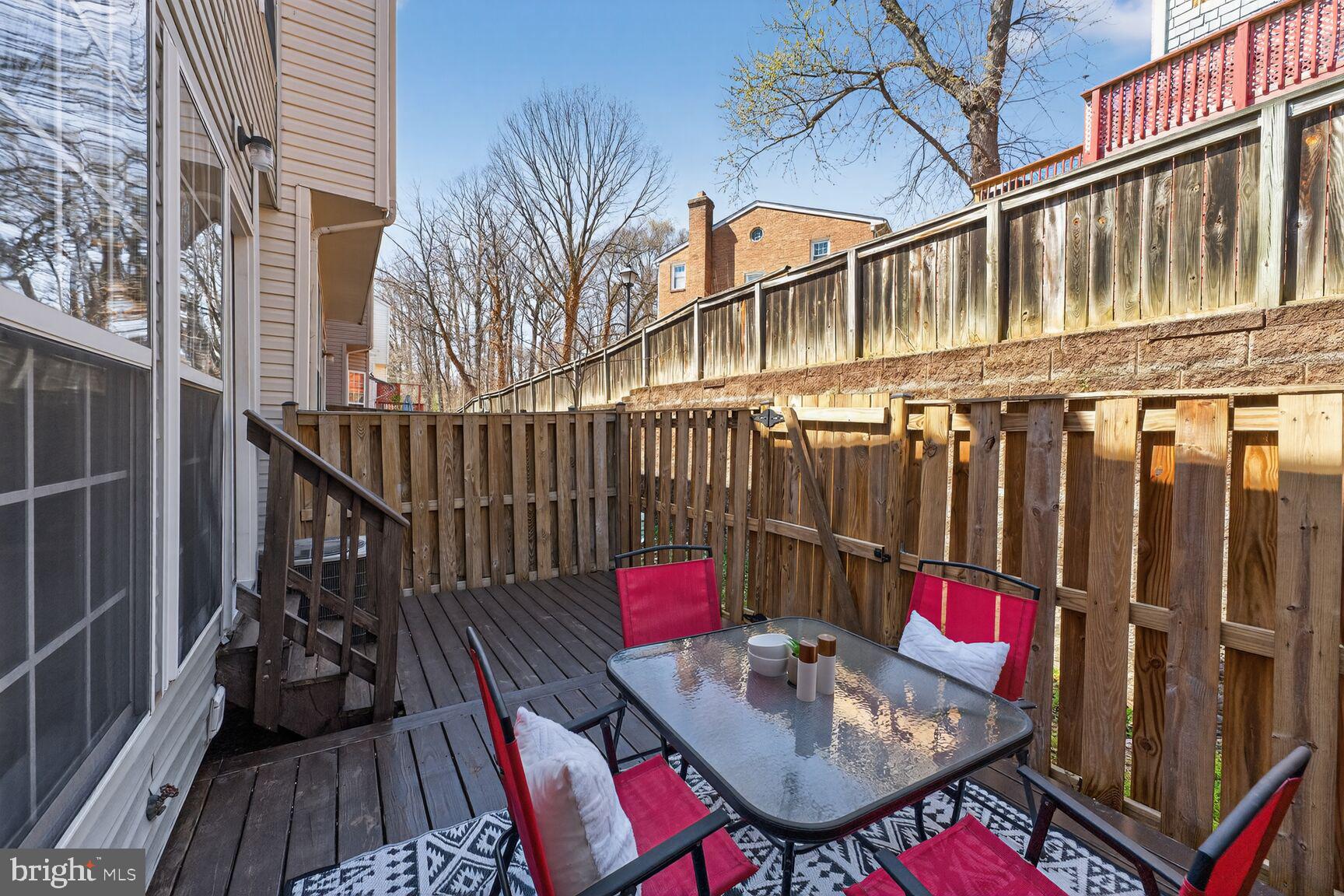 1252 CORBETT PLACE