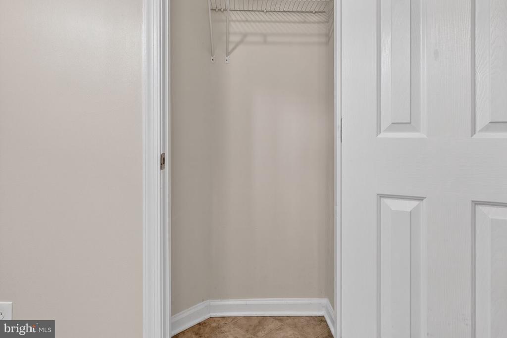 1252 CORBETT PLACE