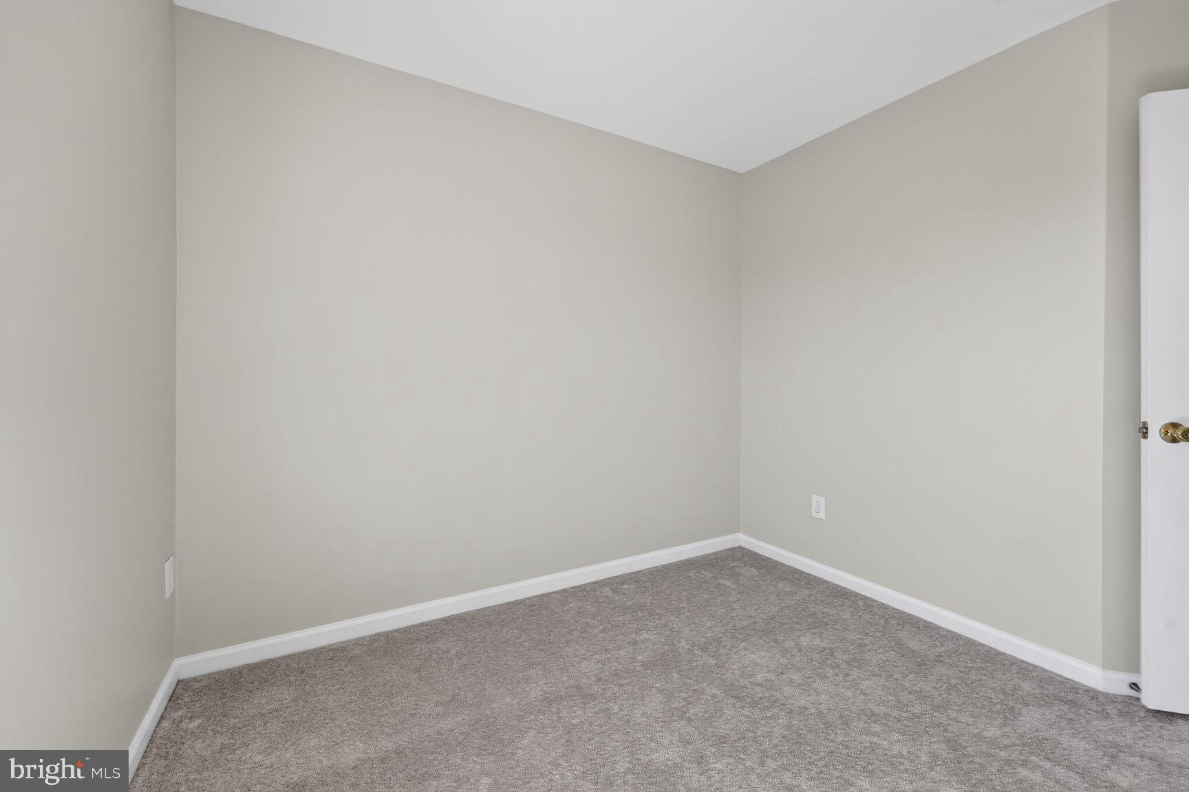 1252 CORBETT PLACE