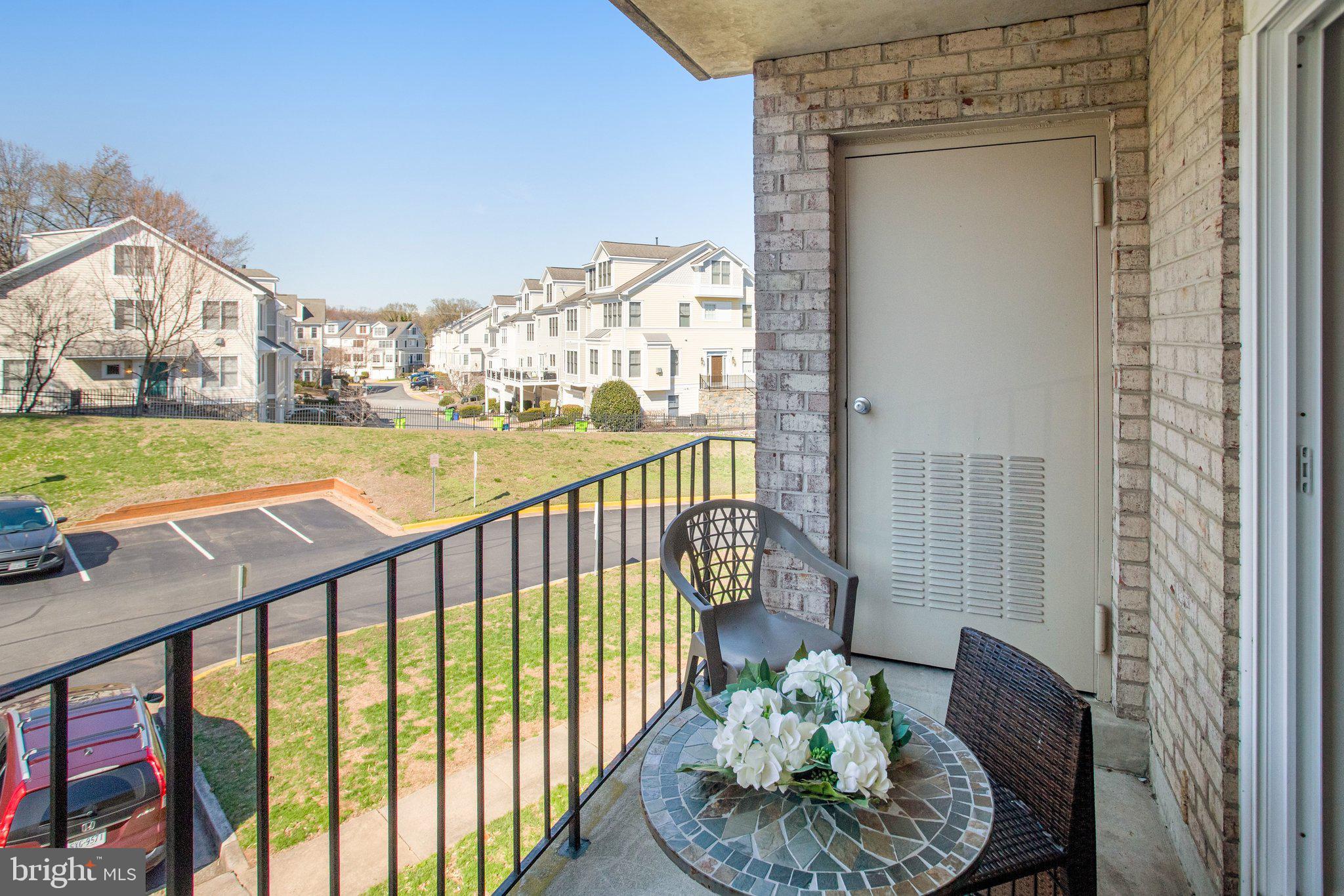 1521 COLONIAL DRIVE 201