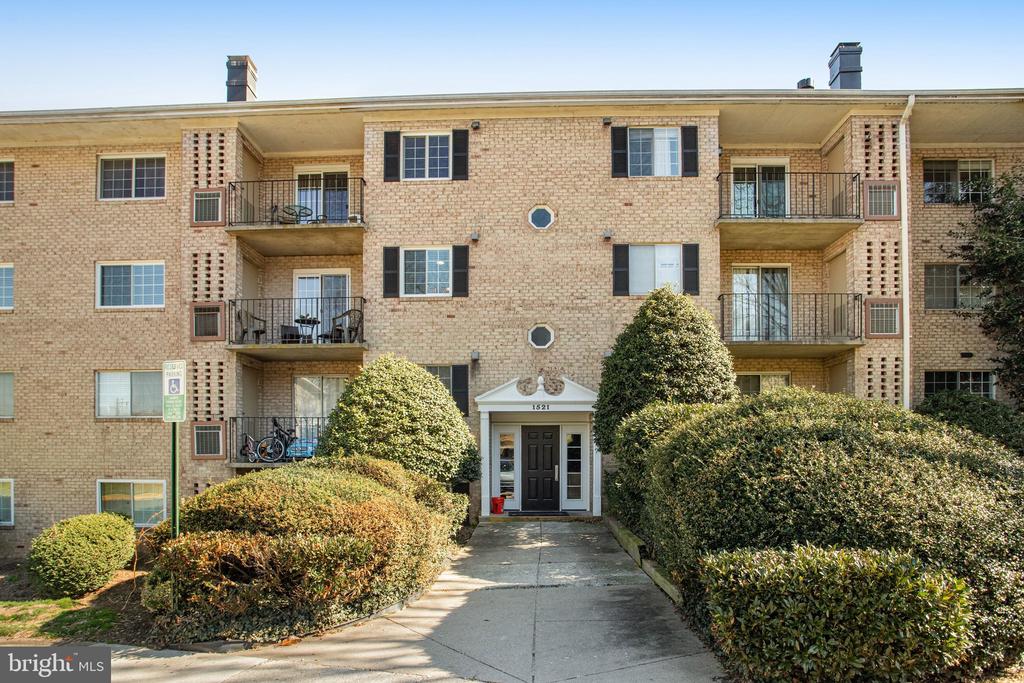 1521 COLONIAL DRIVE 201