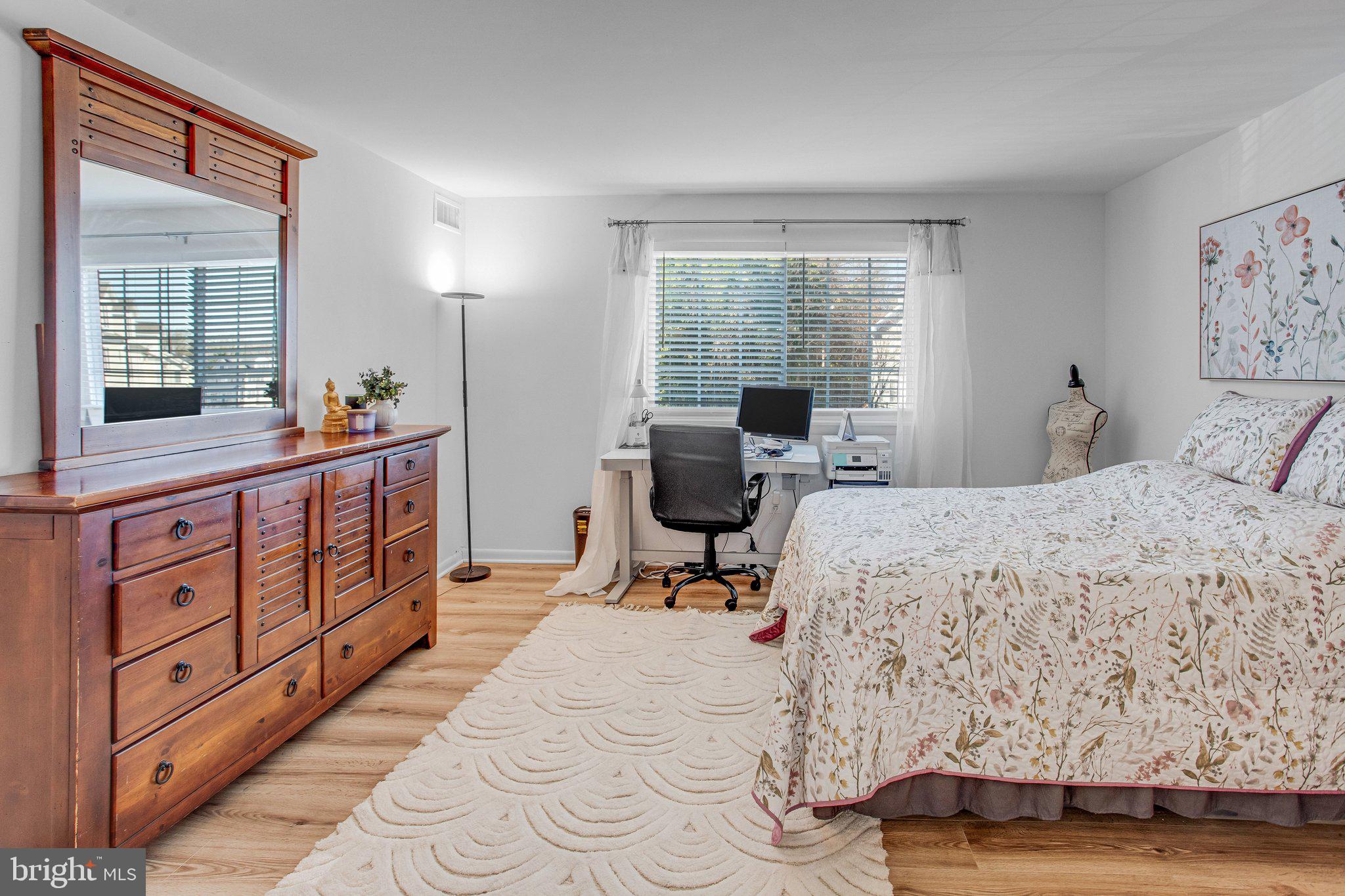 1521 COLONIAL DRIVE 201