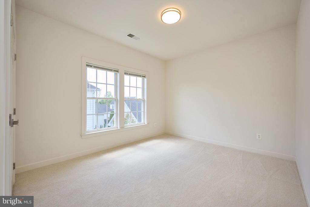 6910 BITTER ROOT COURT
