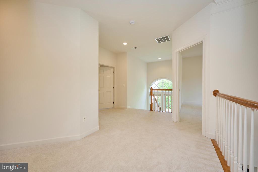 6910 BITTER ROOT COURT