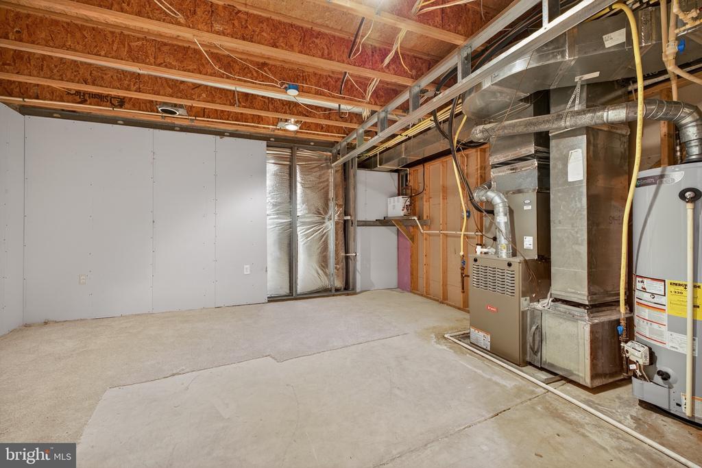 8166 TENBROOK DRIVE