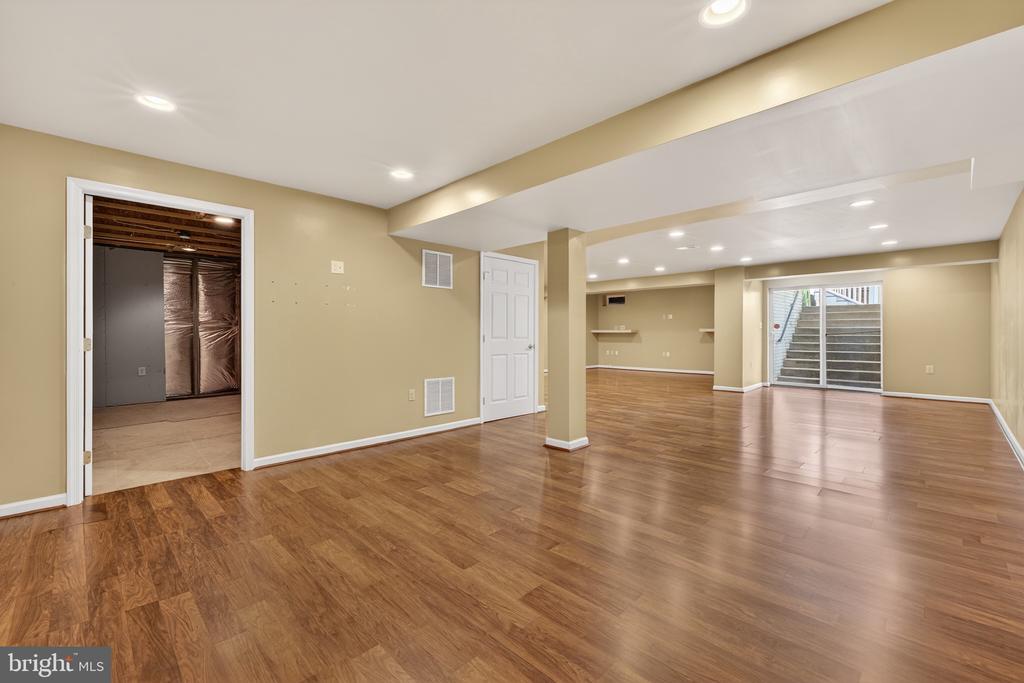 8166 TENBROOK DRIVE