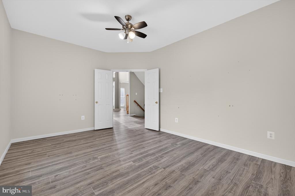 8166 TENBROOK DRIVE