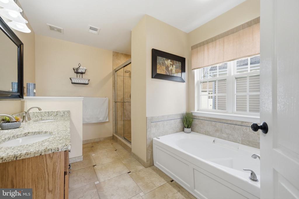 15577 TRISAIL COURT