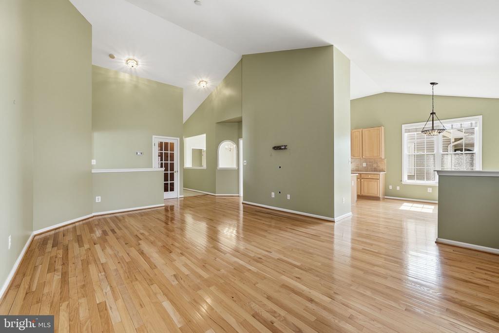 6344 AVINGTON PLACE