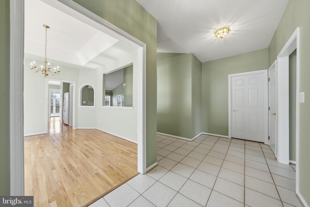 6344 AVINGTON PLACE