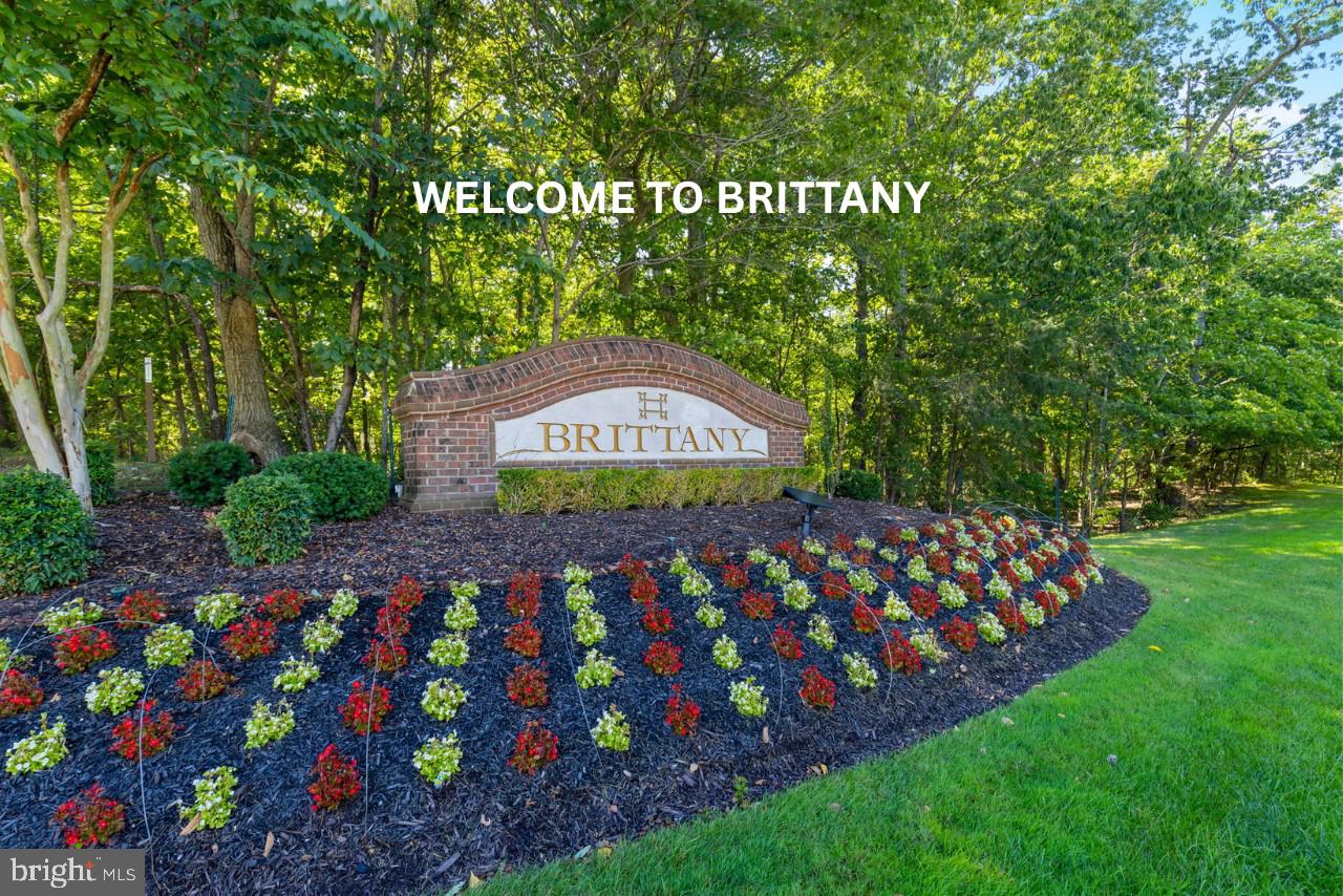 15572 ATTERBURY COURT