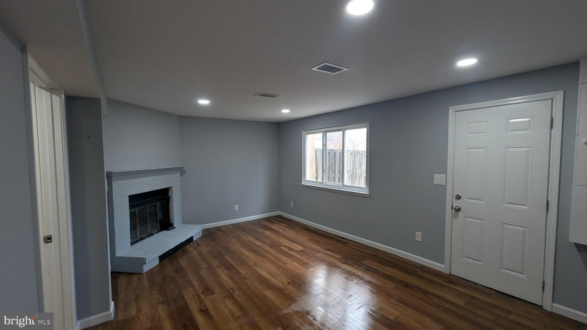 3460 BROOKVILLE LANE