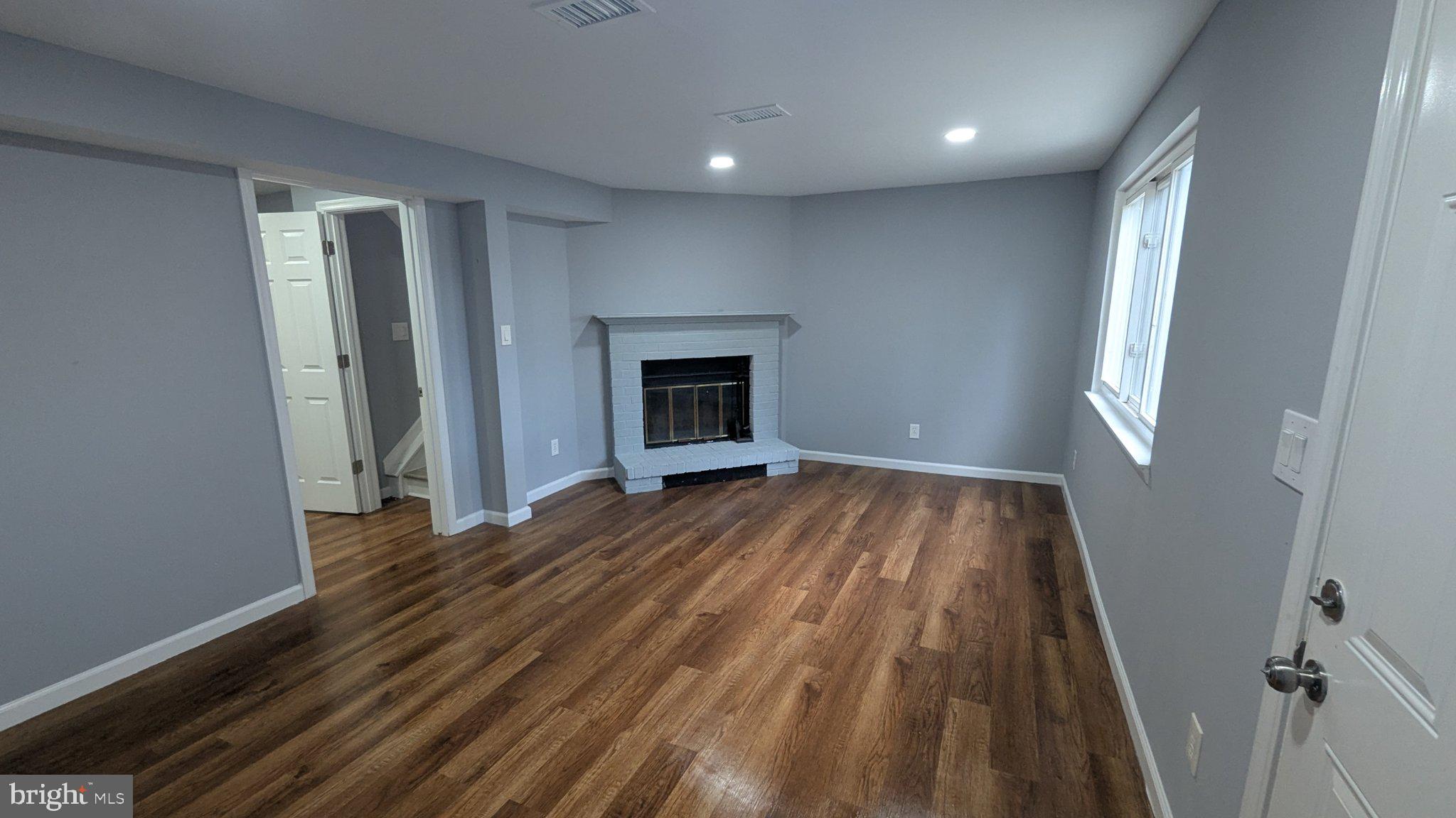 3460 BROOKVILLE LANE
