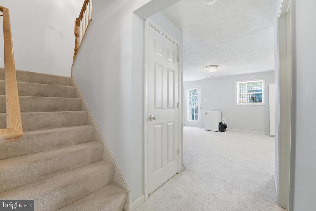 13568 FILLY COURT