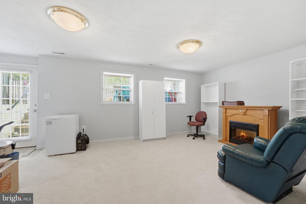 13568 FILLY COURT