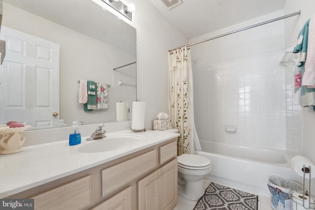 13568 FILLY COURT