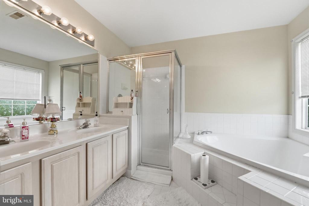 13568 FILLY COURT
