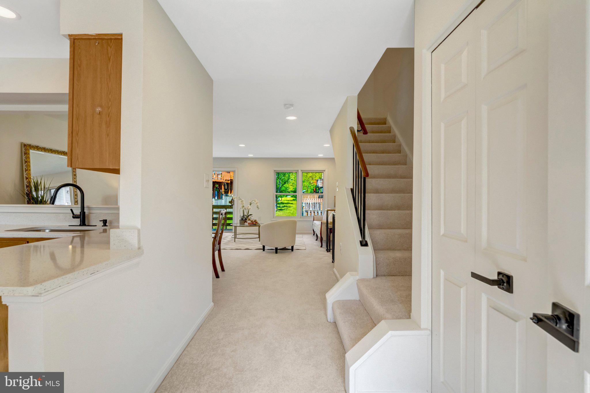 10278 JAMAICA LANE