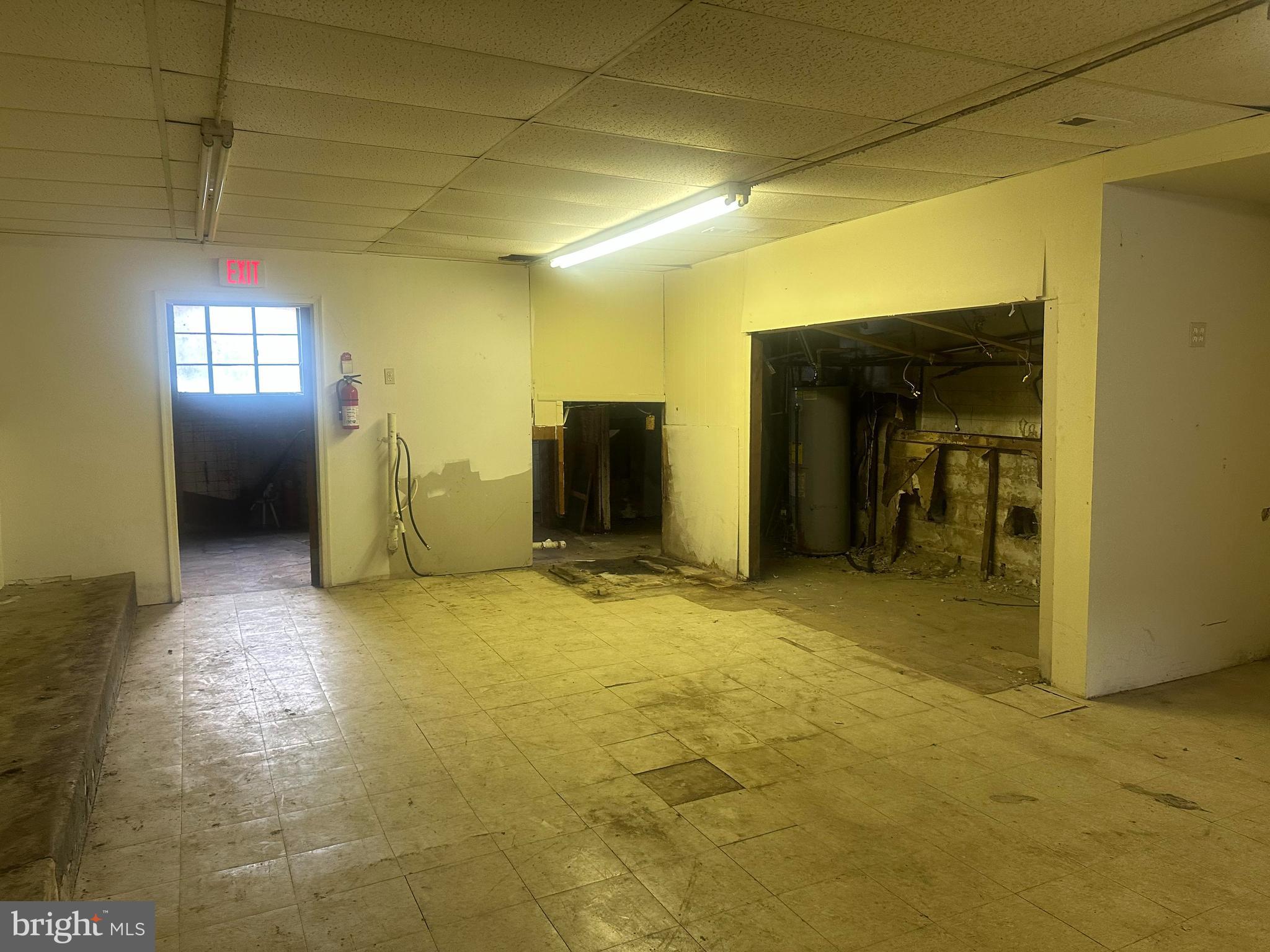 409 BROADWAY STREET