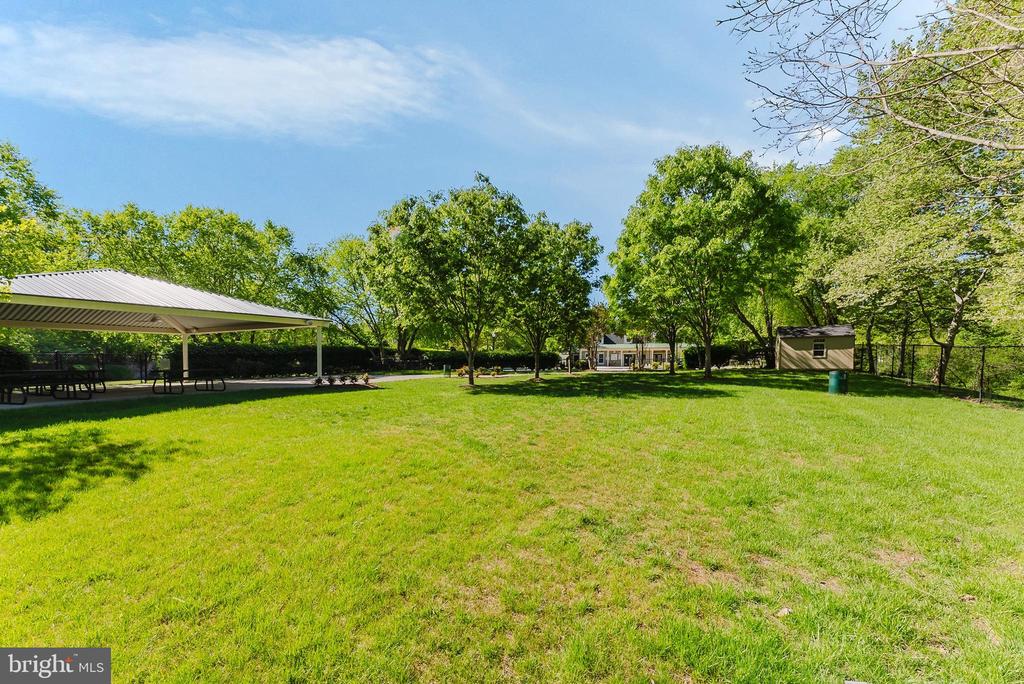 13075 SIDLAW HILLS LANE