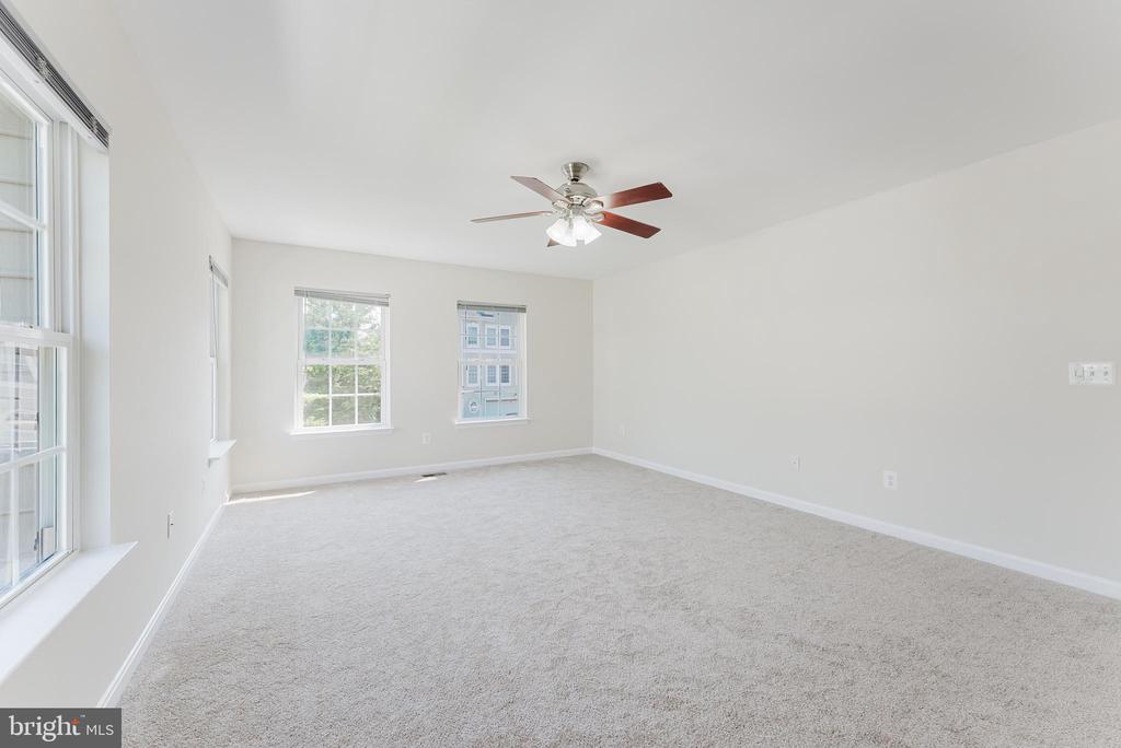 13075 SIDLAW HILLS LANE
