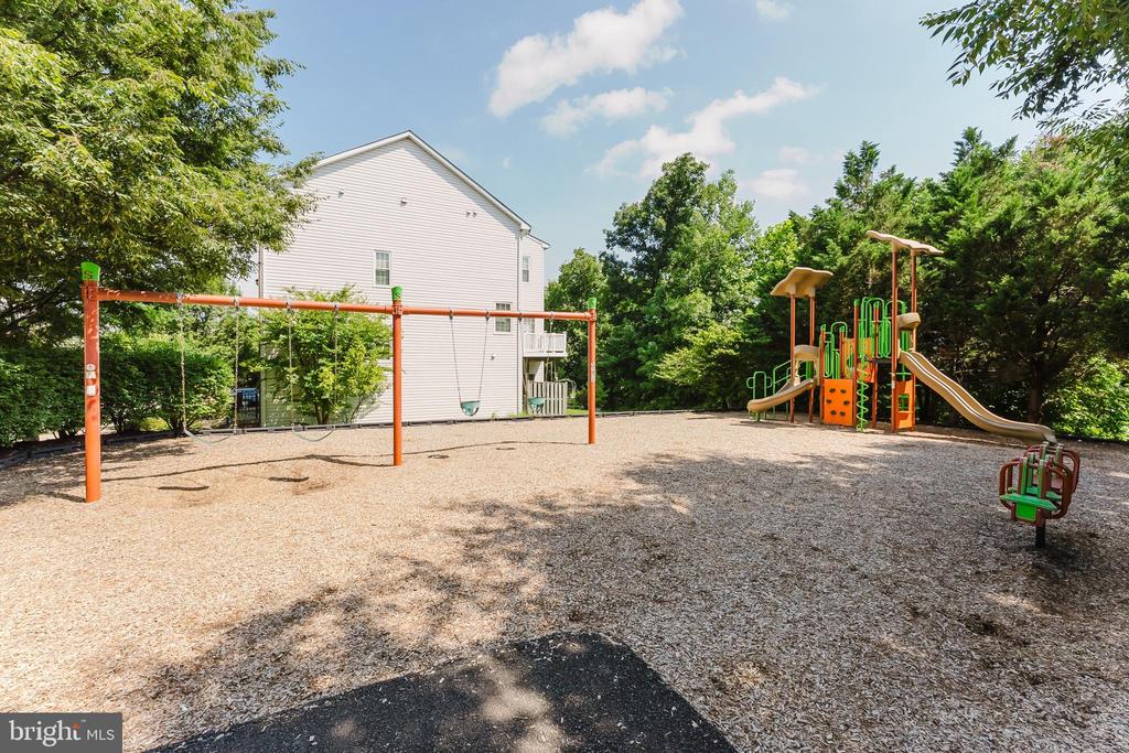 13075 SIDLAW HILLS LANE