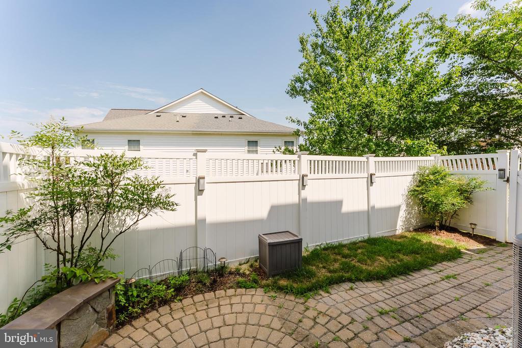 13075 SIDLAW HILLS LANE