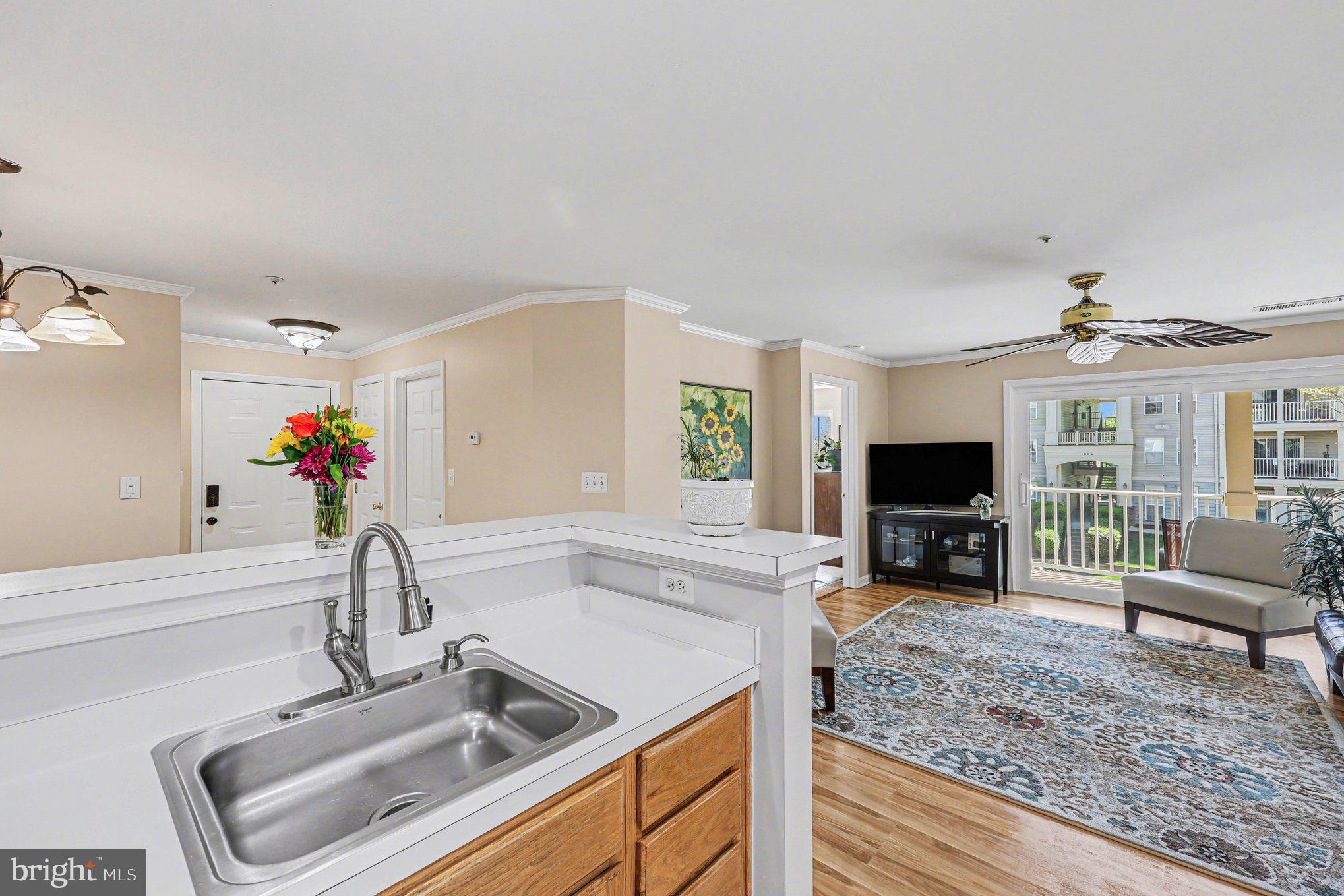 1067 GARDENVIEW LOOP 201