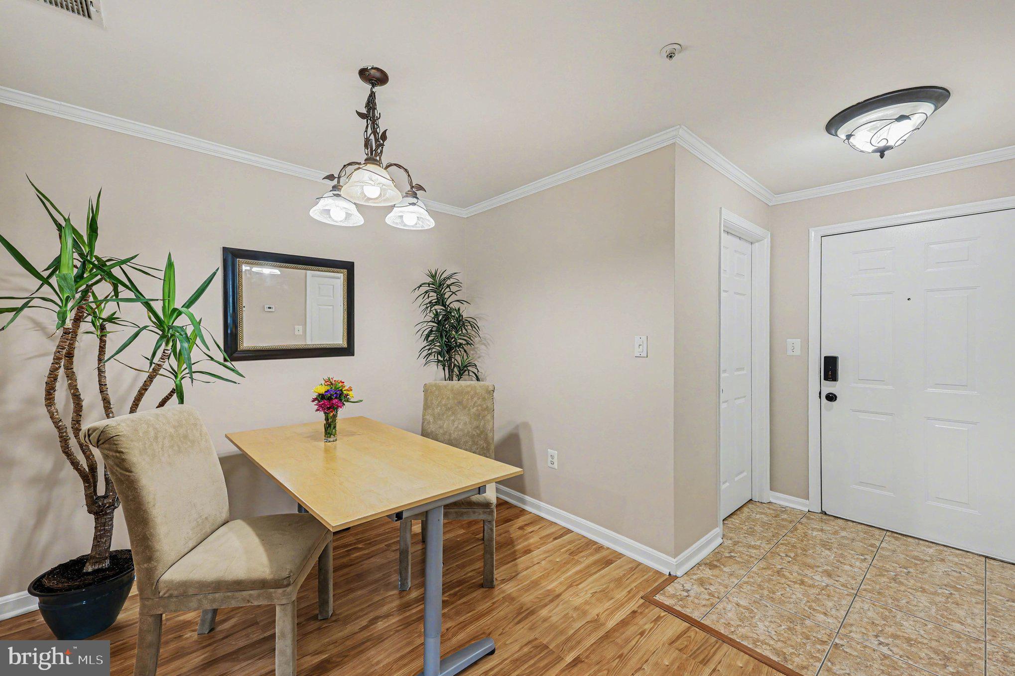 1067 GARDENVIEW LOOP 201