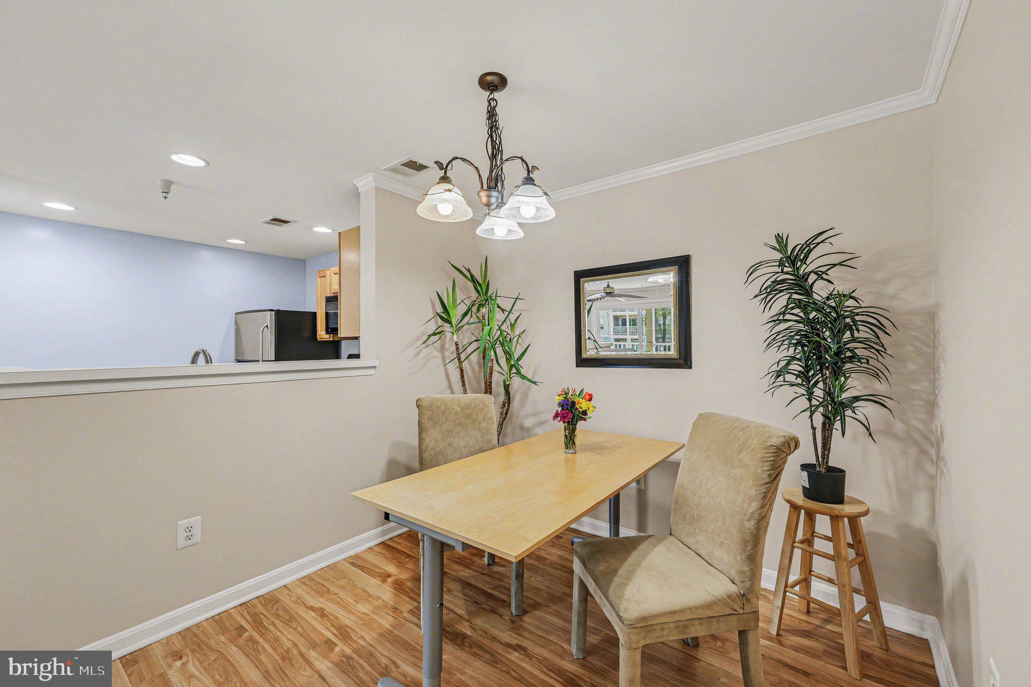 1067 GARDENVIEW LOOP 201