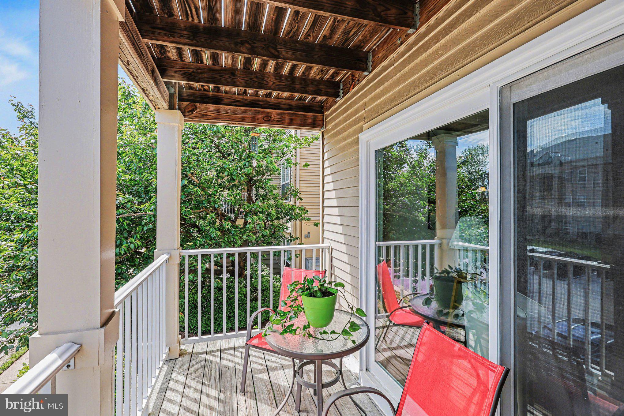 1067 GARDENVIEW LOOP 201