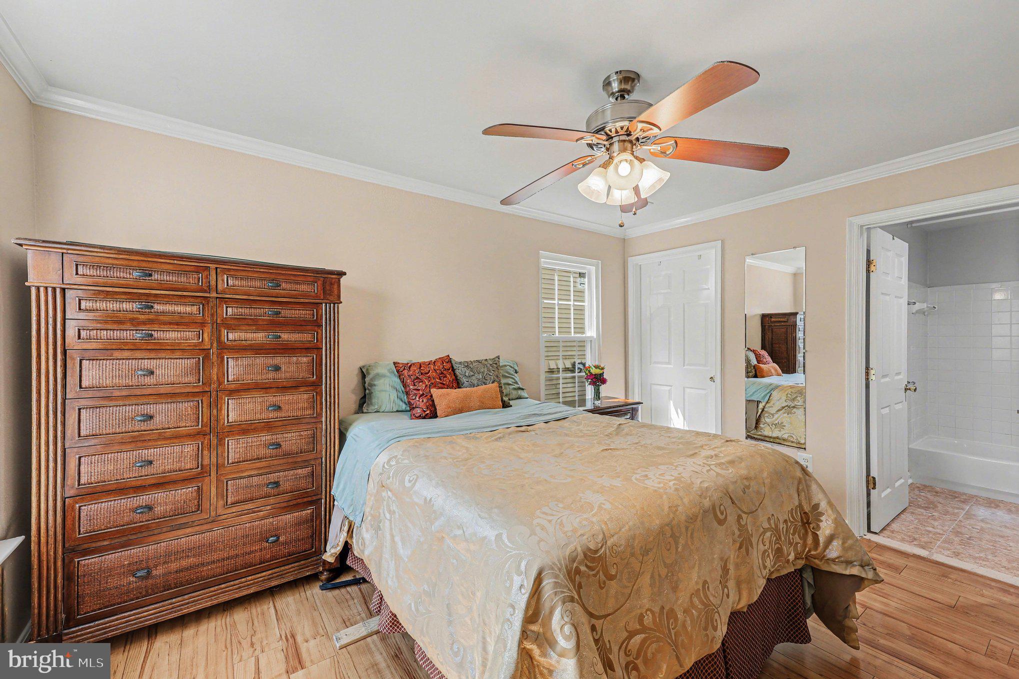 1067 GARDENVIEW LOOP 201