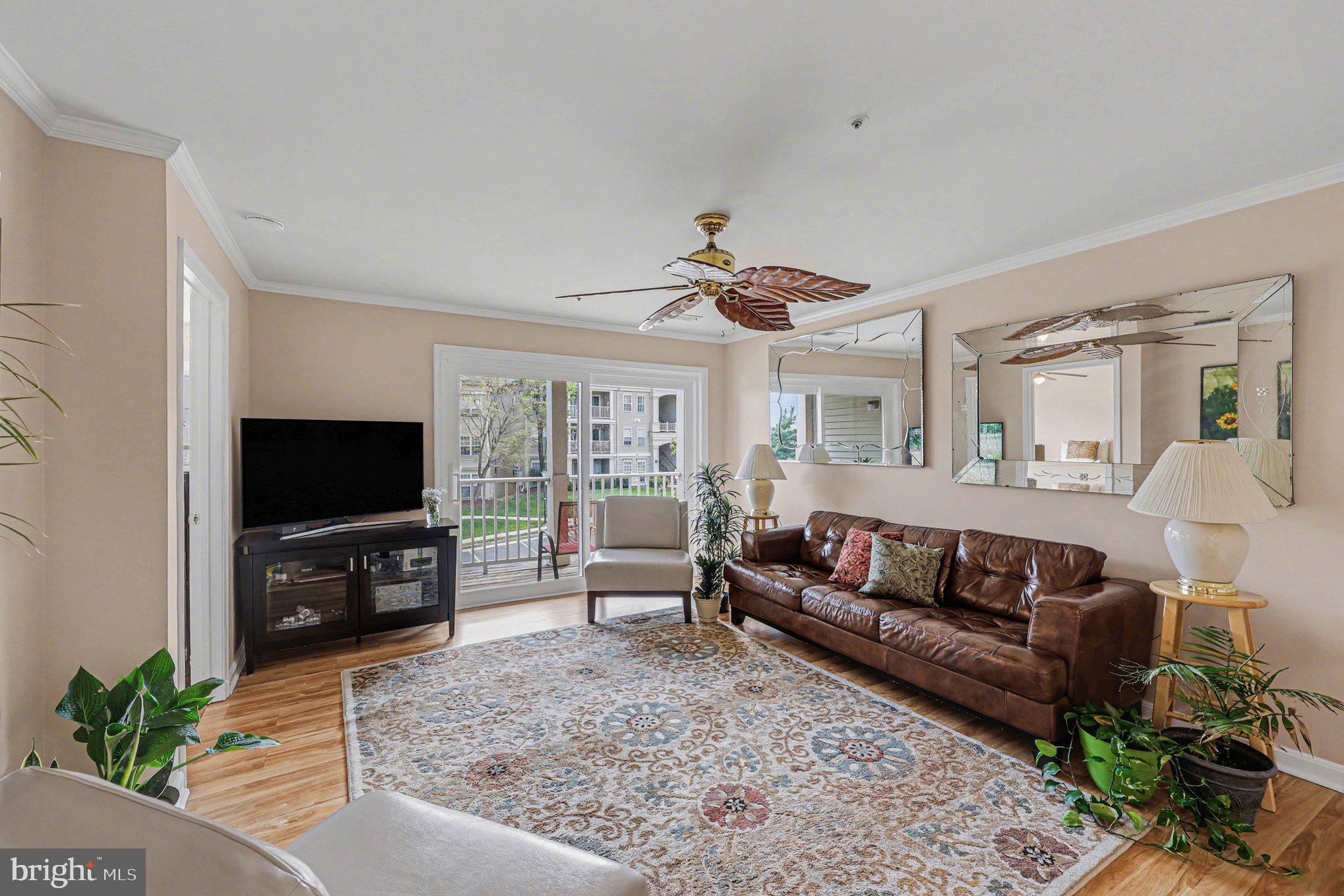 1067 GARDENVIEW LOOP 201