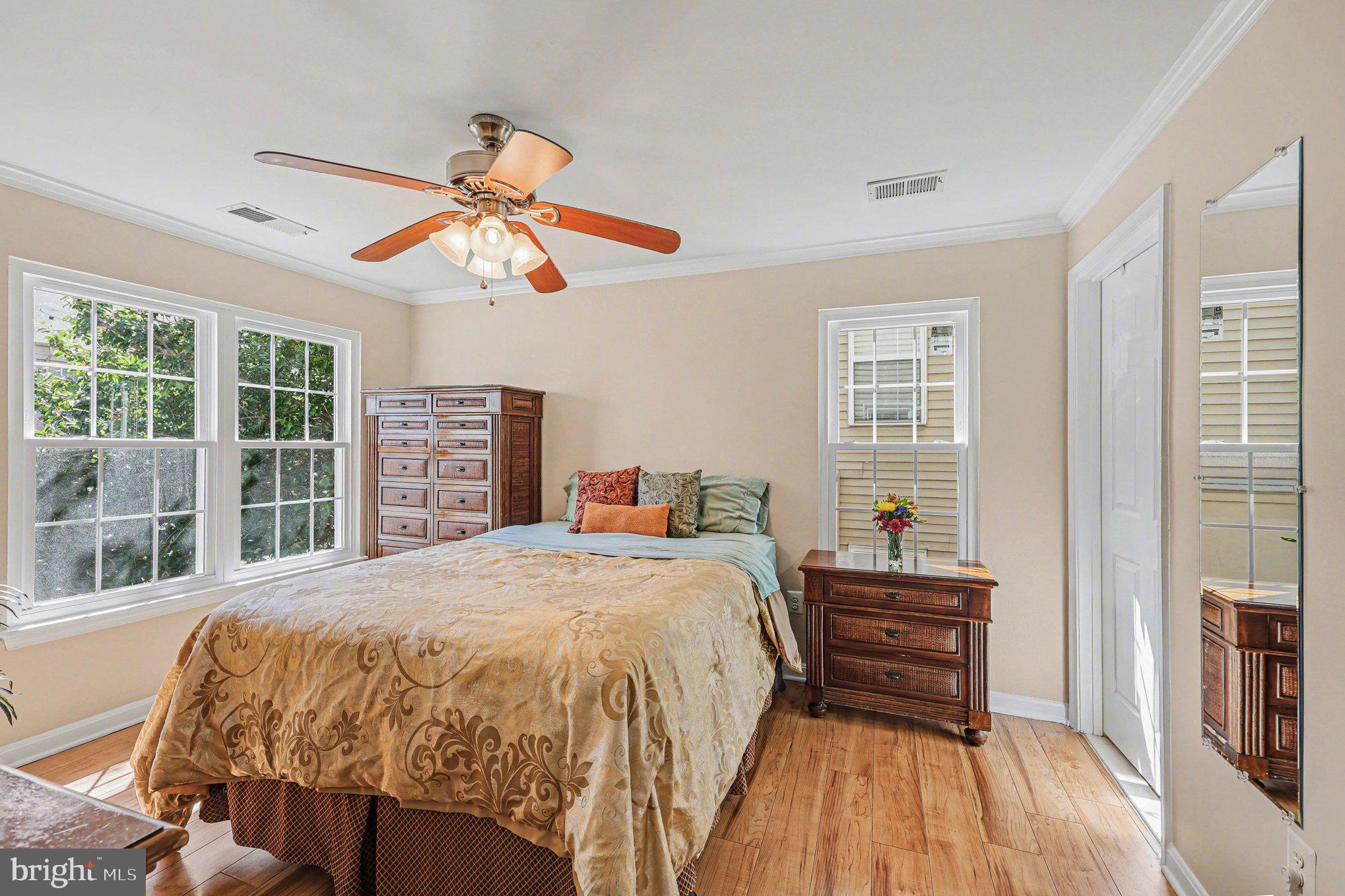 1067 GARDENVIEW LOOP 201