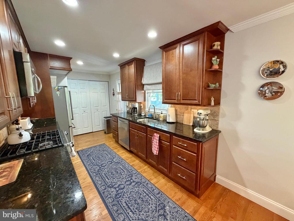 13525 WOOD STREET