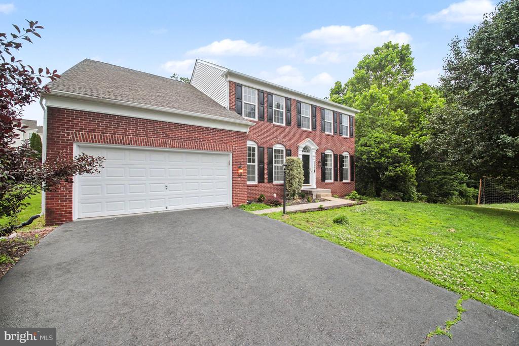 15082 STEPPING STONE DRIVE