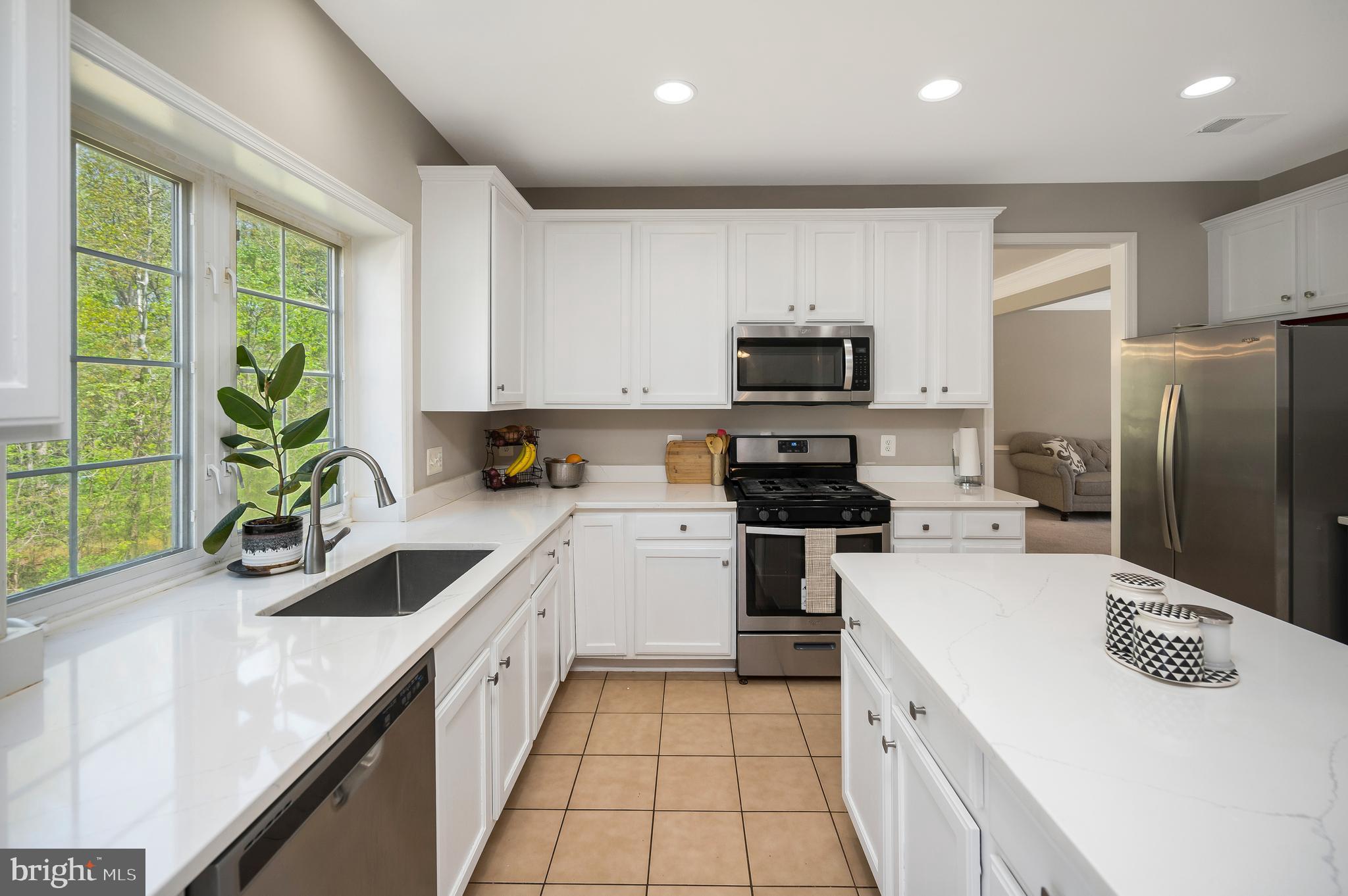 15082 STEPPING STONE DRIVE
