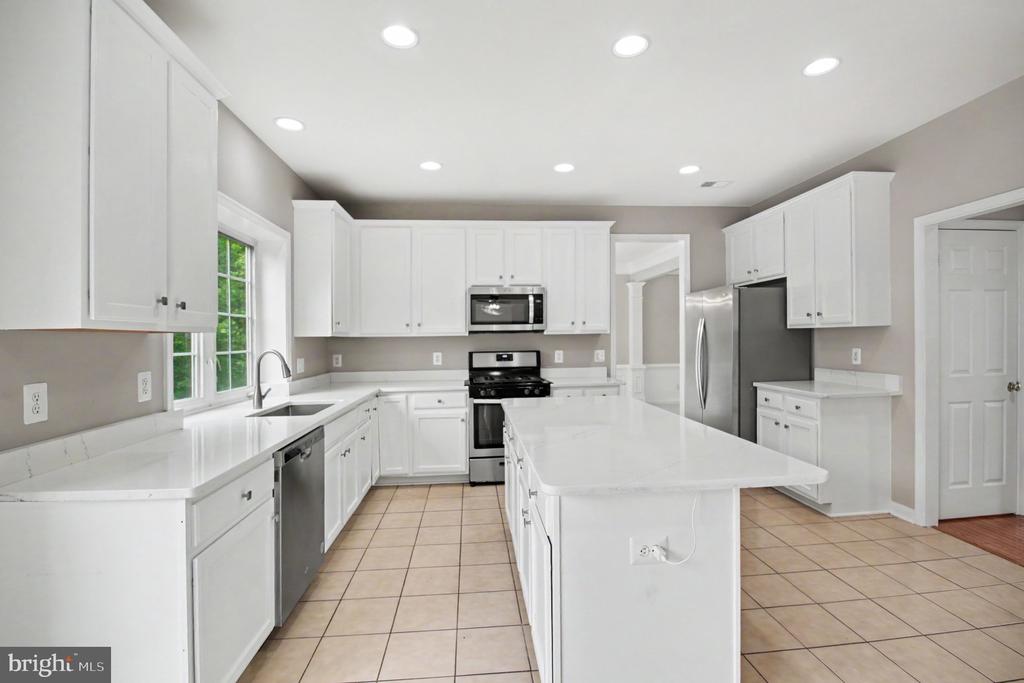15082 STEPPING STONE DRIVE