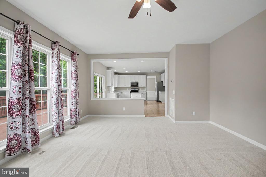 15082 STEPPING STONE DRIVE