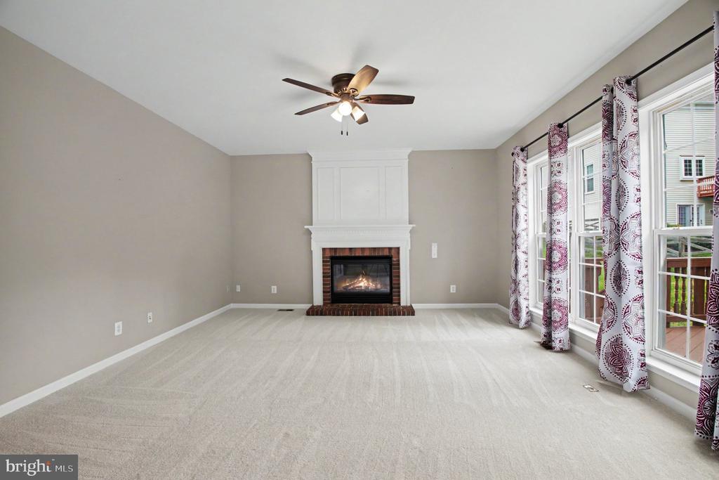 15082 STEPPING STONE DRIVE