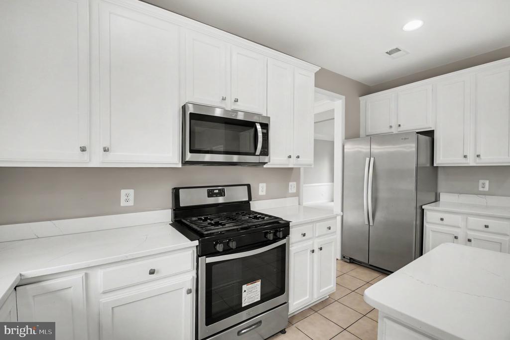 15082 STEPPING STONE DRIVE