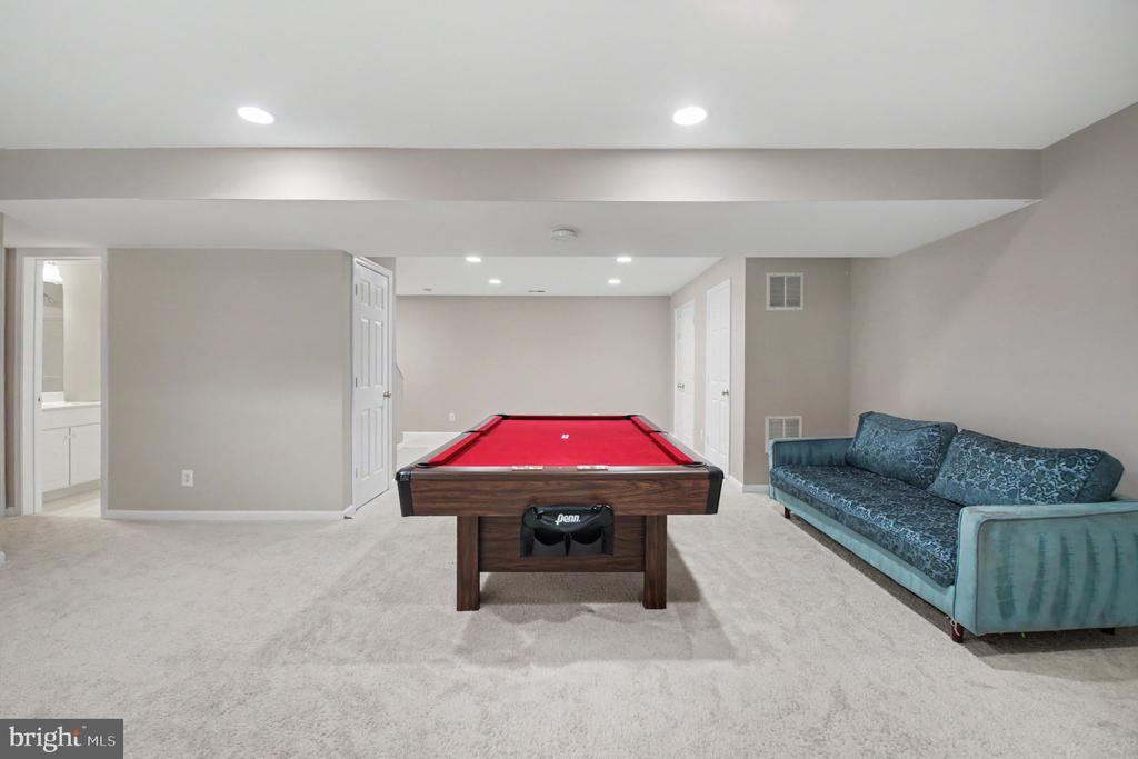 15082 STEPPING STONE DRIVE