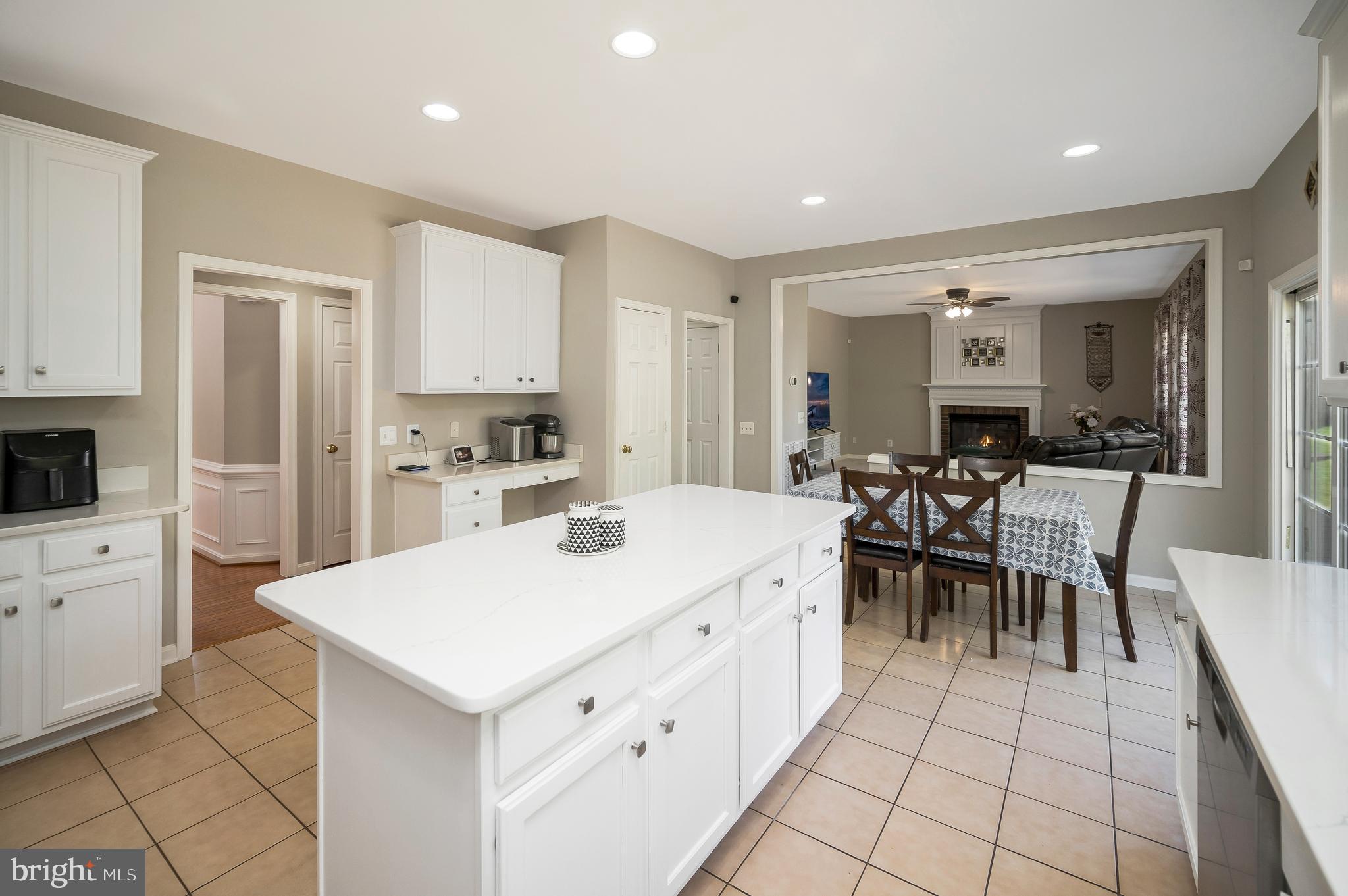 15082 STEPPING STONE DRIVE