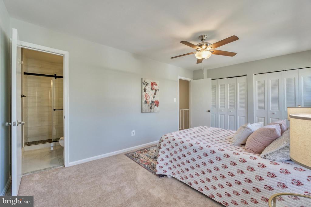 12488 SKIPPER CIRCLE