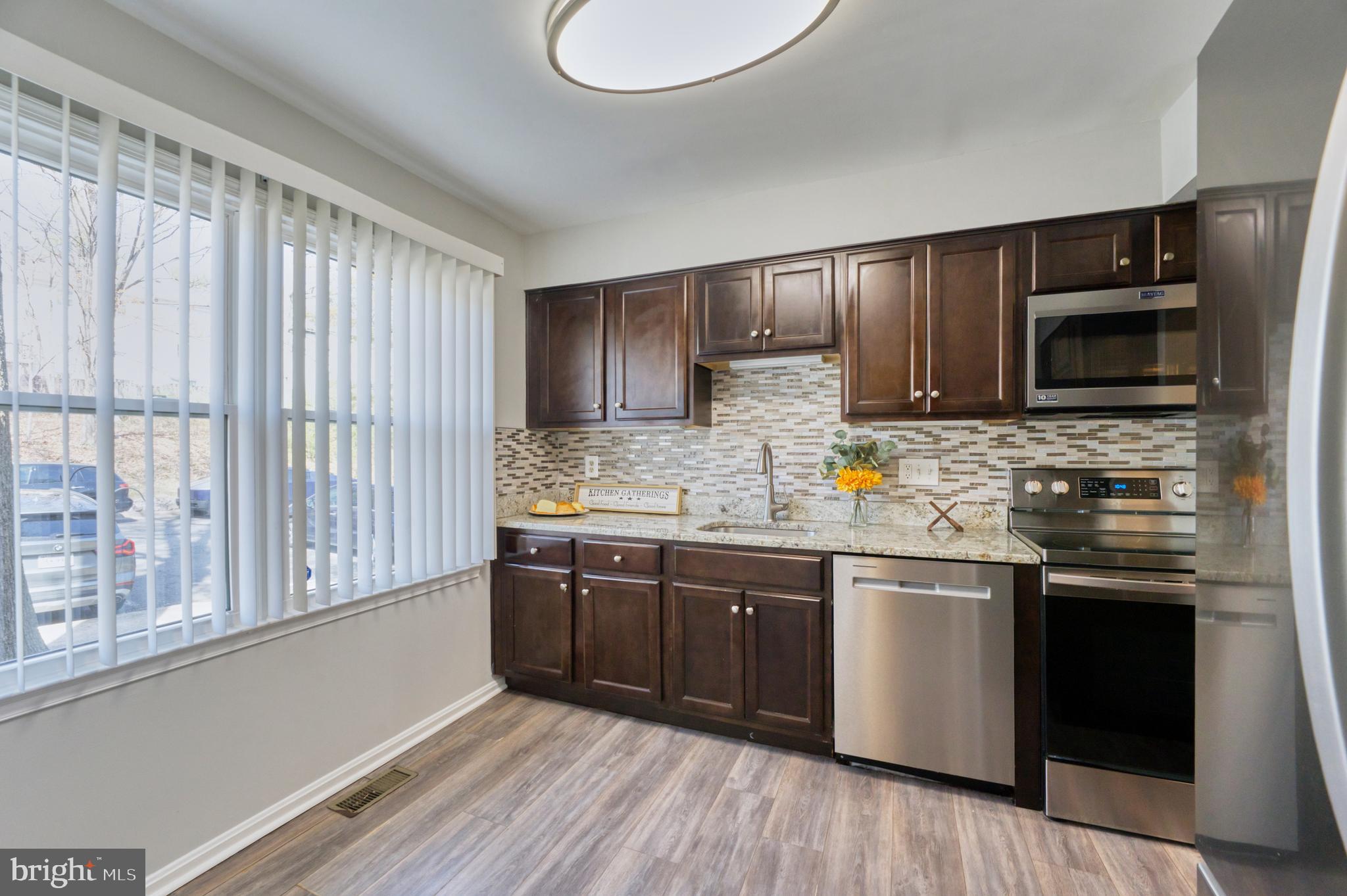 12488 SKIPPER CIRCLE